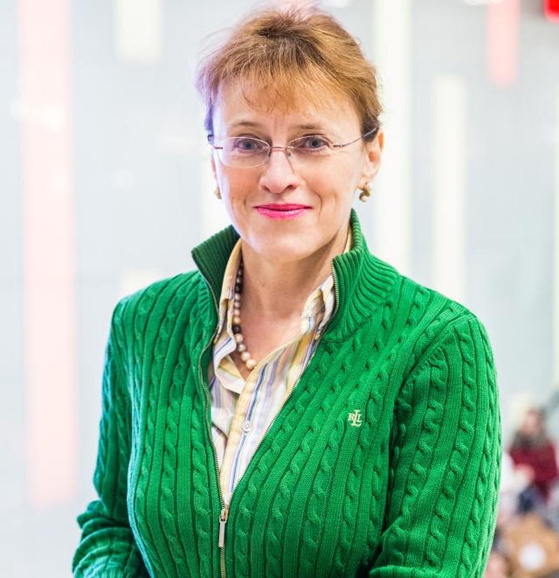 Antal Erzsébet, 365 üzleti történet