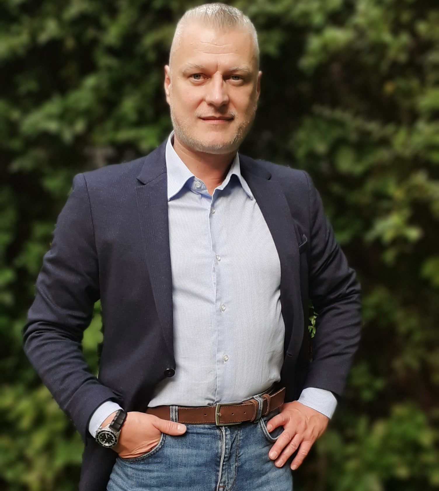 Antolik Gyula, 365 üzleti történet