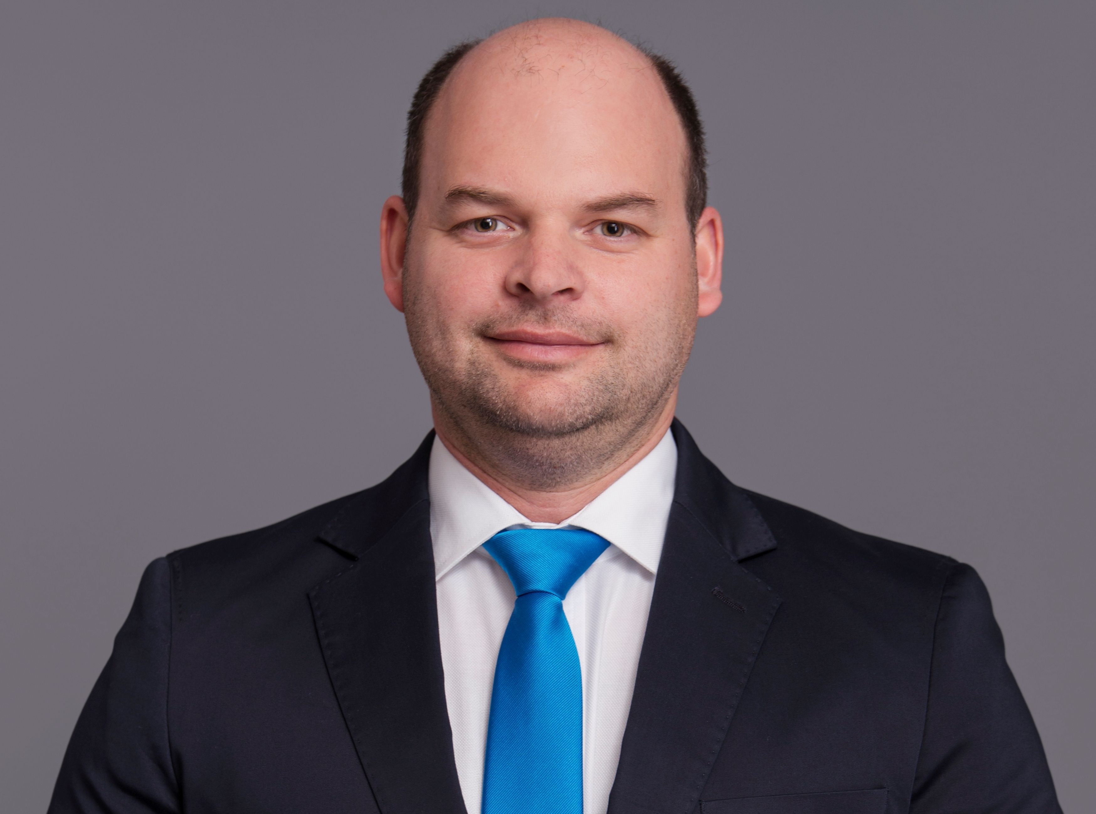 Egyensúlyozás az arany középúton Balogh Ákos, Saldo, 365 üzleti történet