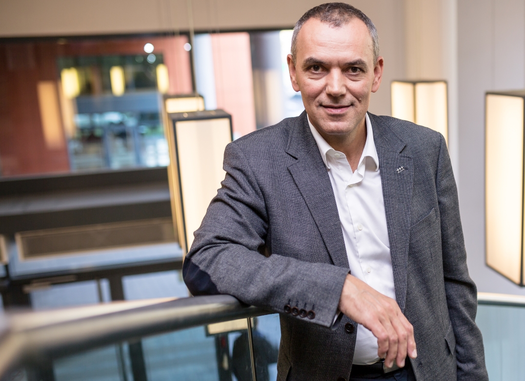 Bartók János, 365 üzleti történet, Duna Medical Center