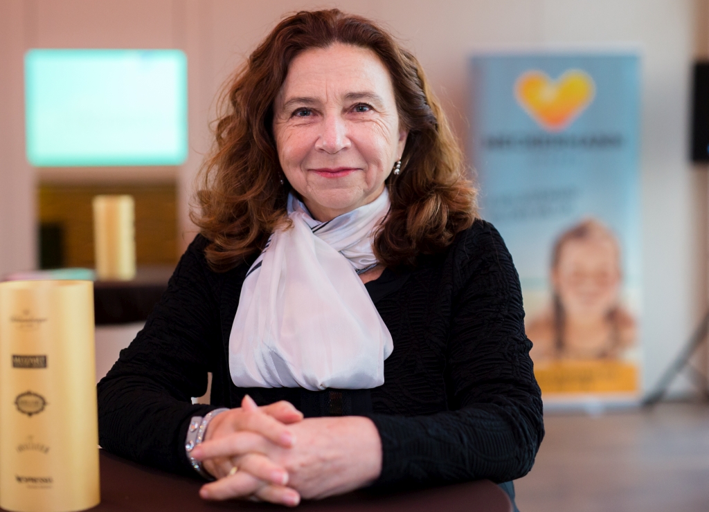 Békefi Veronika, 365 üzleti történet