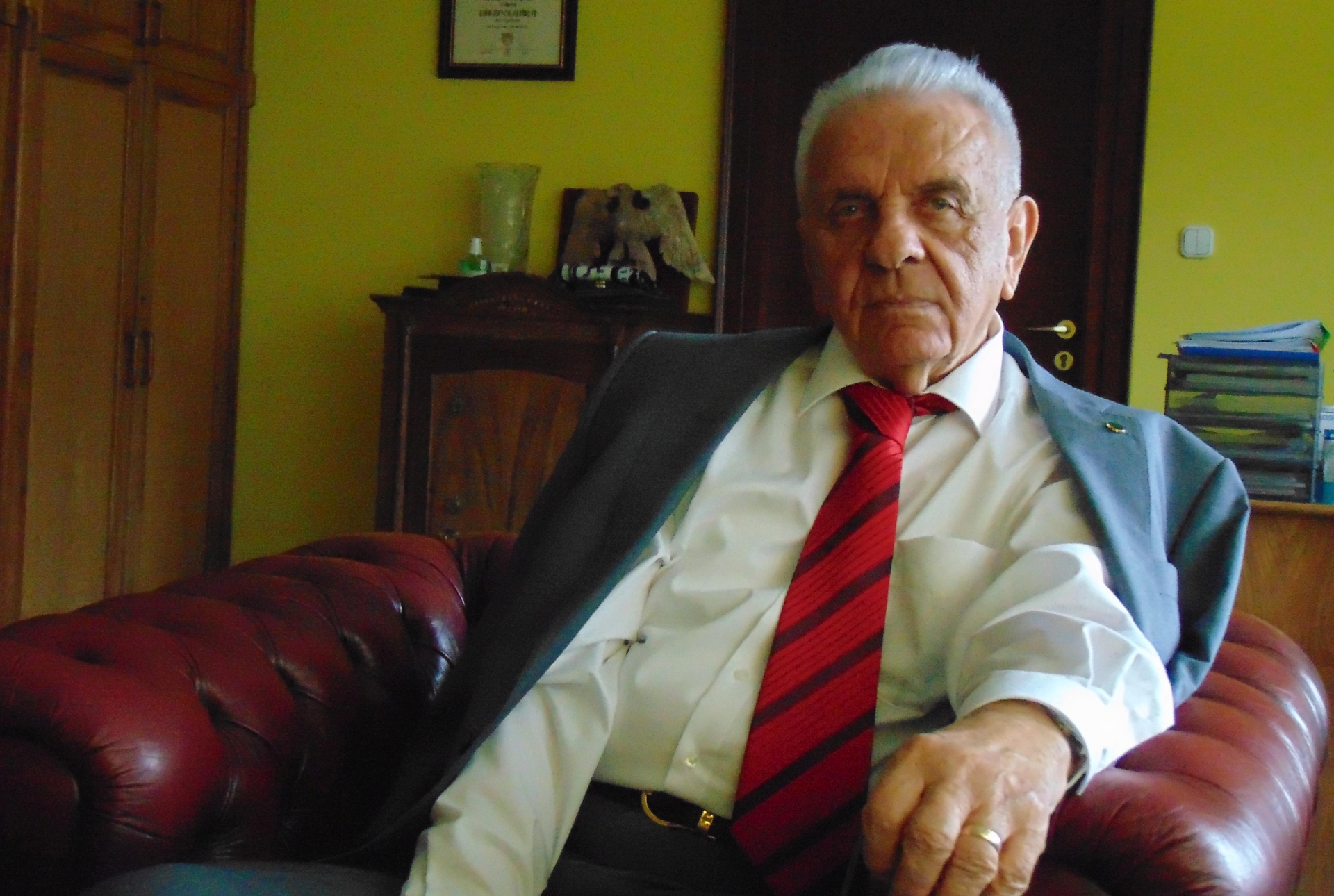 Benkő László, 365 üzleti történet, Caola