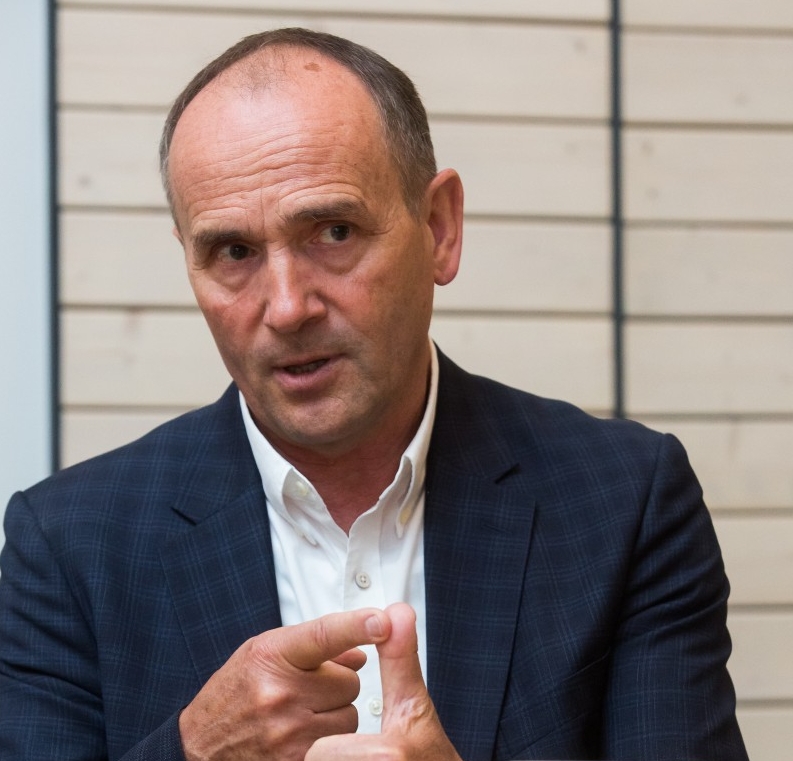 Mindig a magam feje után mentem… Bodrogai Ferenc, 365 üzleti történet