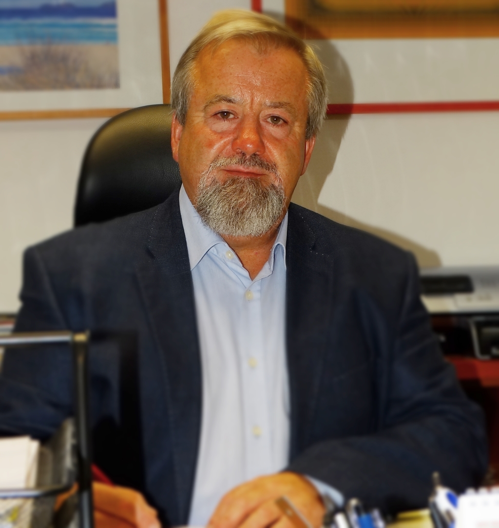 Kényszerhelyzetben dönteni Büttner Tamás, 365 üzleti történet