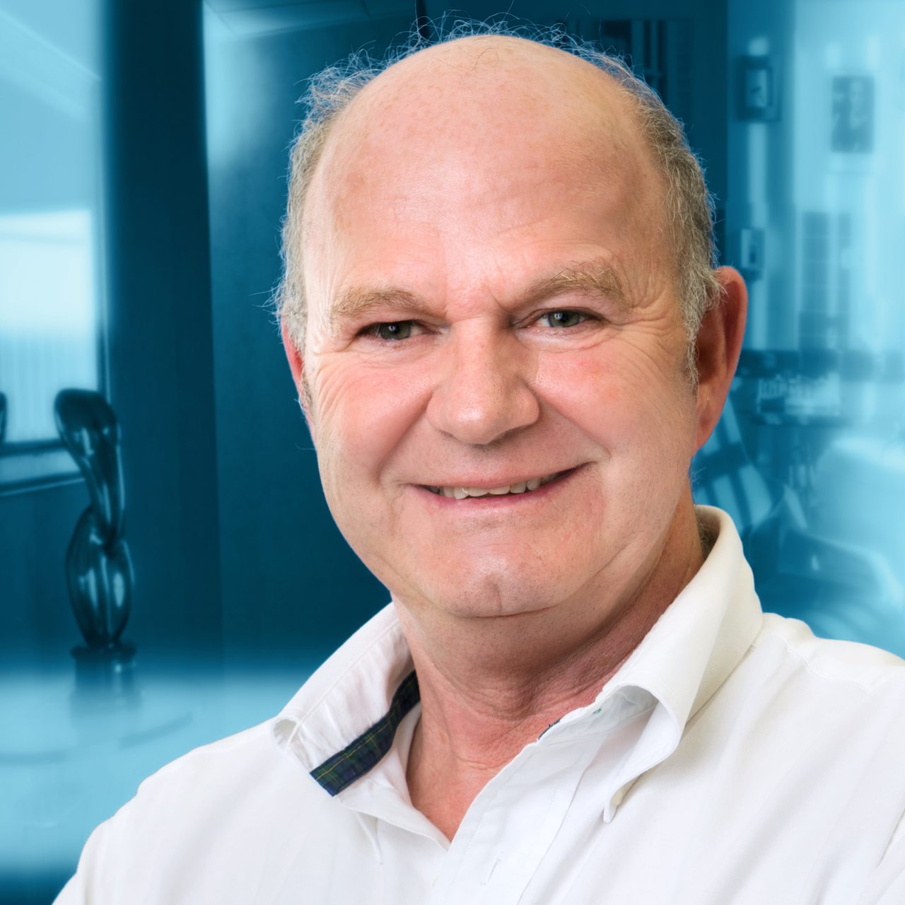 dr. Lantos Endre, a Vitalcenter Dent Kft. tulajdonos ügyvezetője