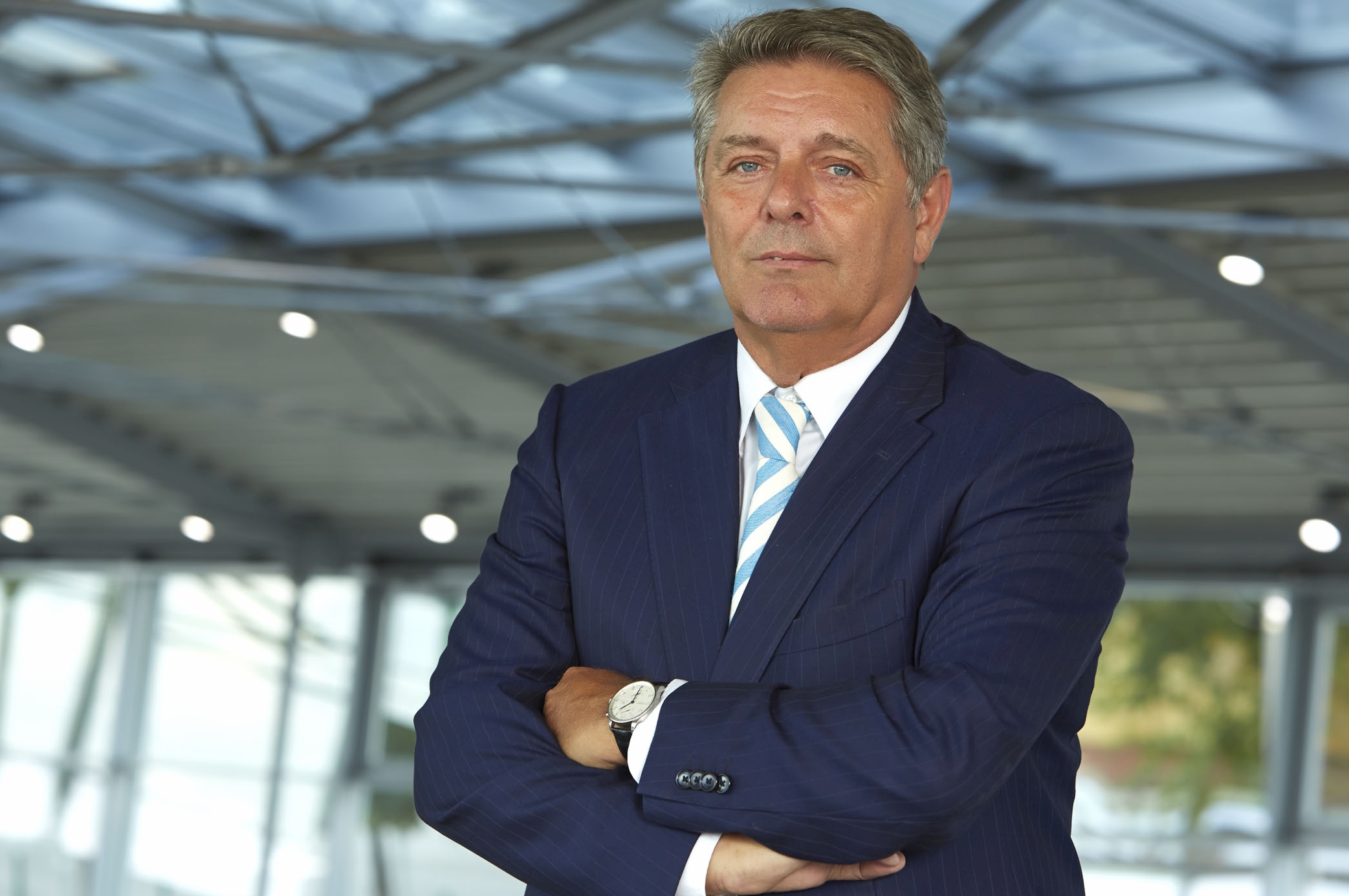 Eppel János, Porsche Hungaria, 365 üzleti történet