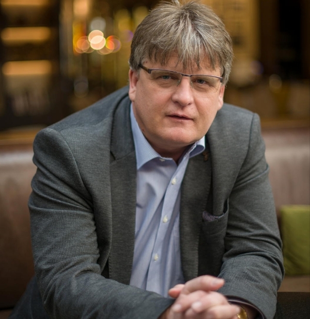 Felcsuti Zsolt, 365 üzleti történet, MPF Holding