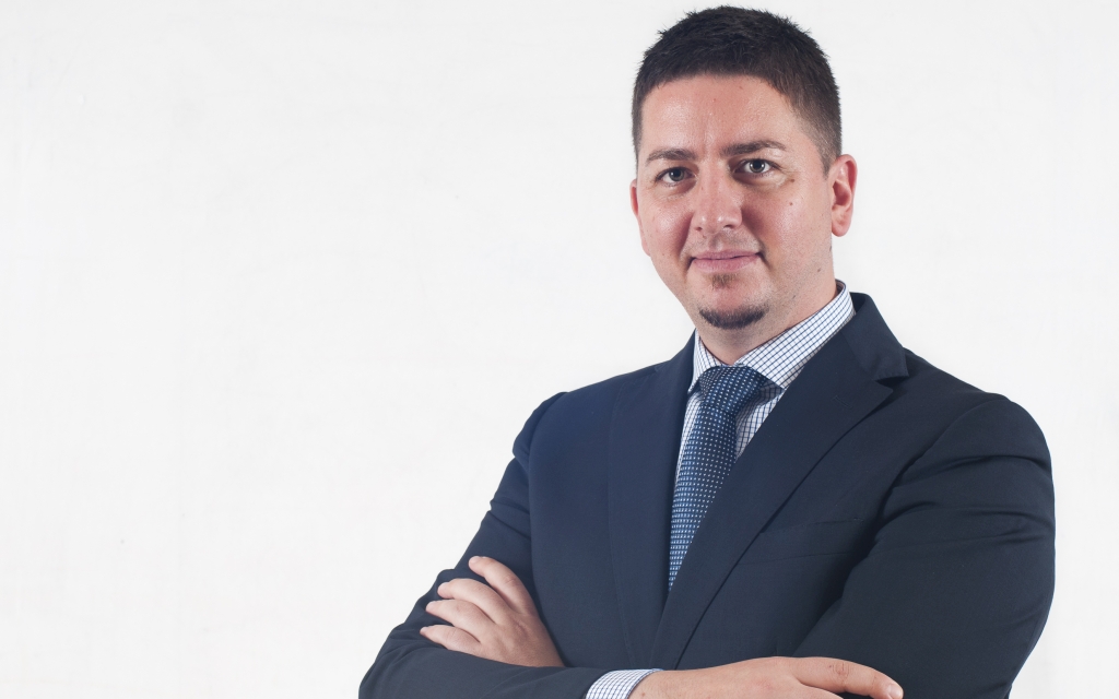 Gulyás Péter, Quadron, 365 üzleti történet