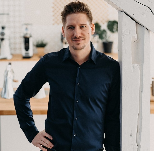 Huszár Ádám, a GOOSEBUMPS Kft. társtulajdonosa, szakmai vezetője