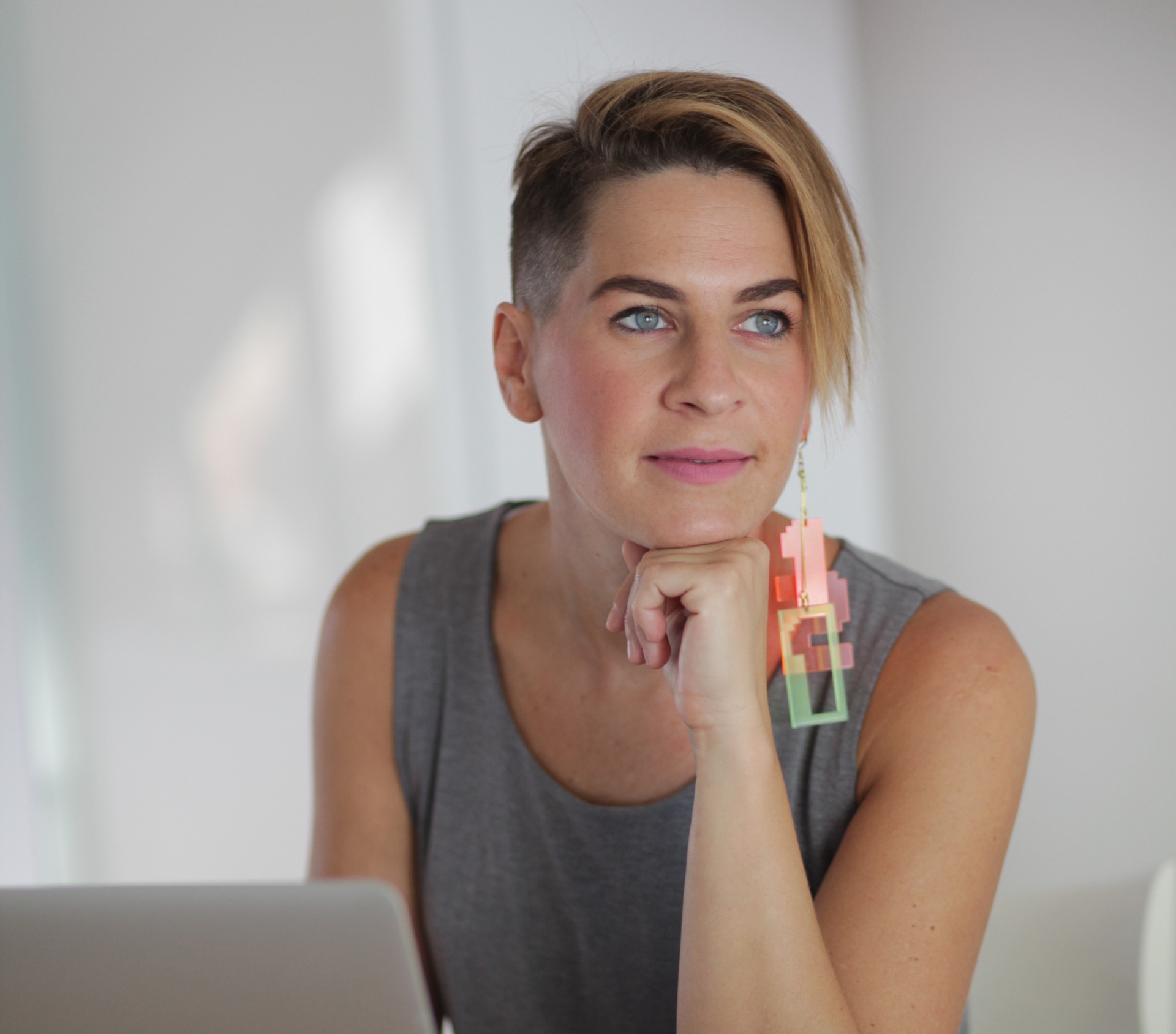 Klementz Kata, 365 üzleti történet, Loffice