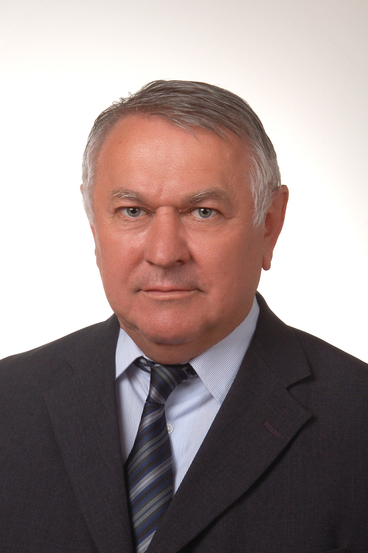 Nem úr, aki nem herdál… Majoros Béla, 365 üzleti történet