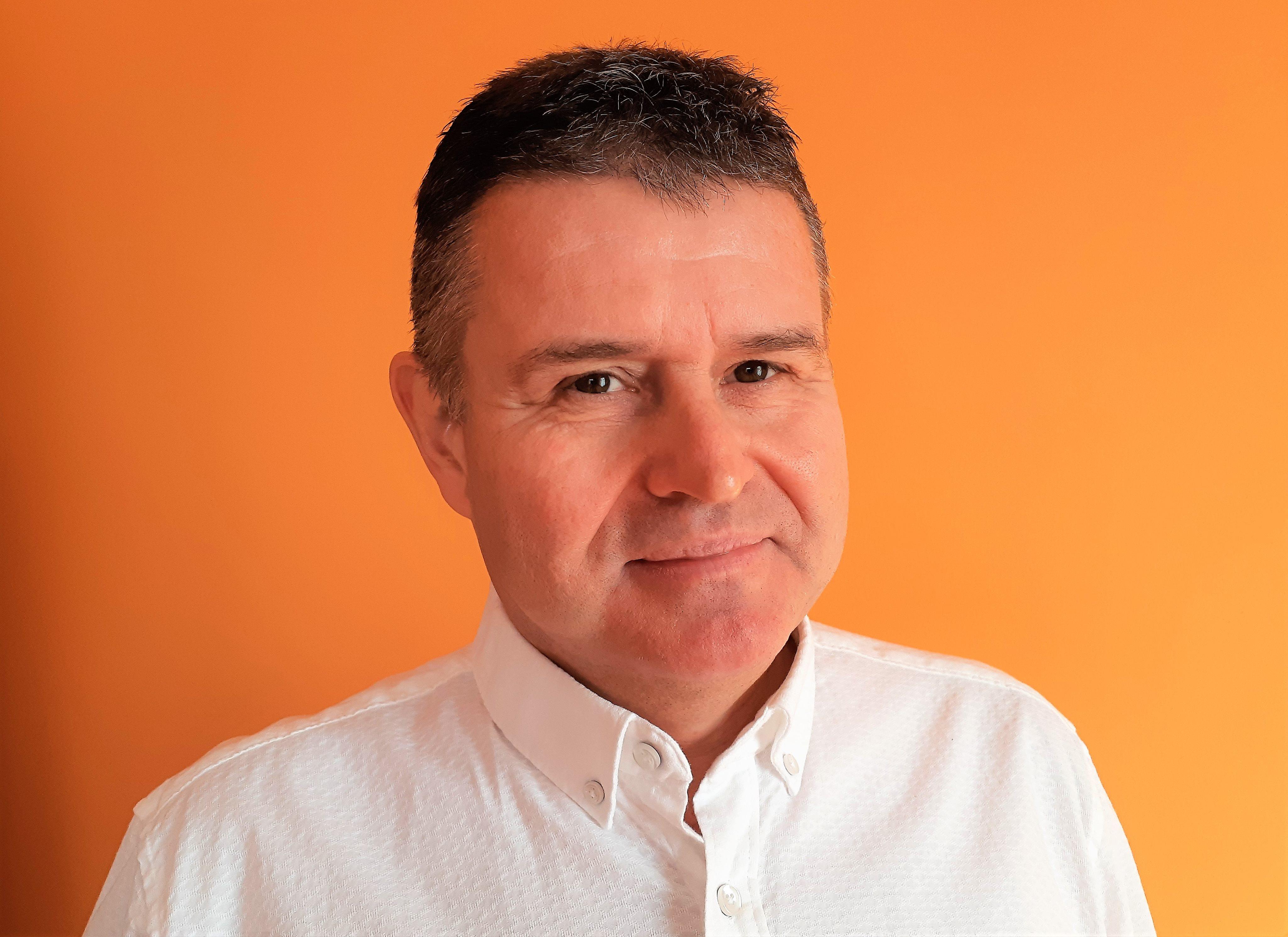 Vezérigazgatóból mindenes vállalkozó Márton Miklós, 365 üzleti történet