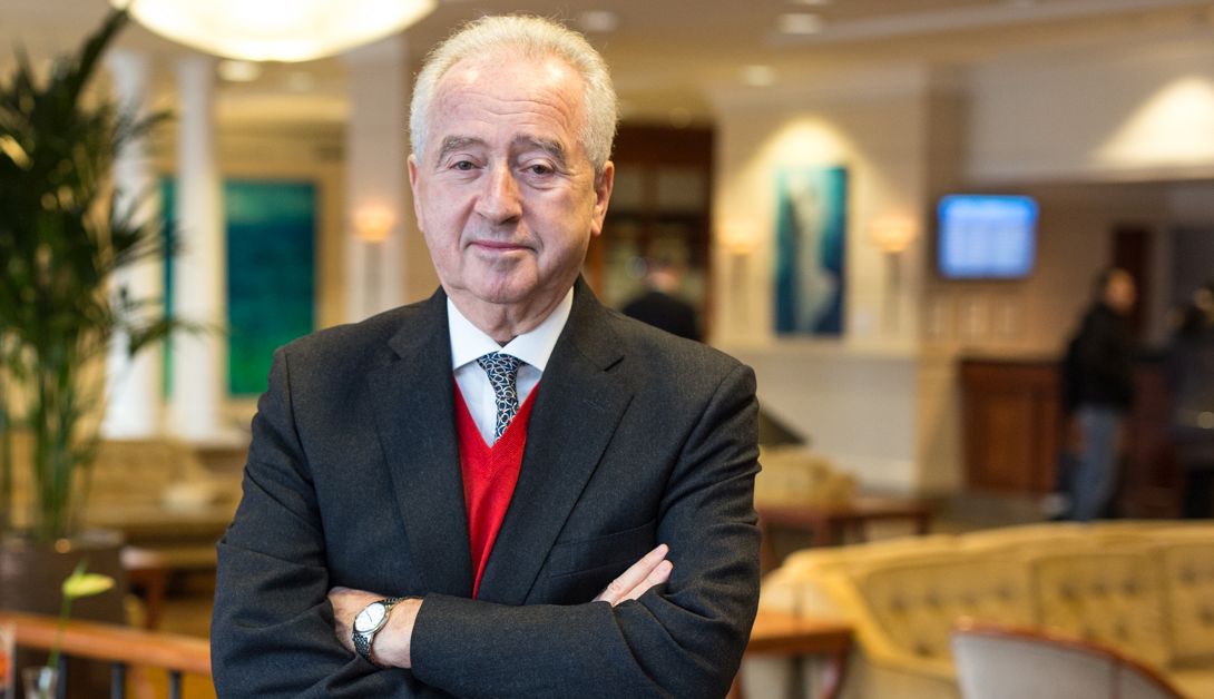 A nagy ausztrál kaland Niklai Ákos, 365 üzleti történet