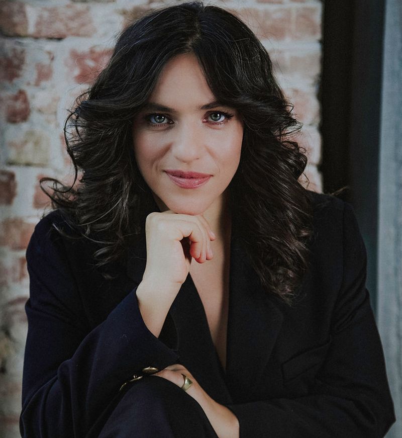 Palya Bea, a Palya Bea Production Kft. tulajdonos vezetője, énekes, dalszerző, előadó, tréner