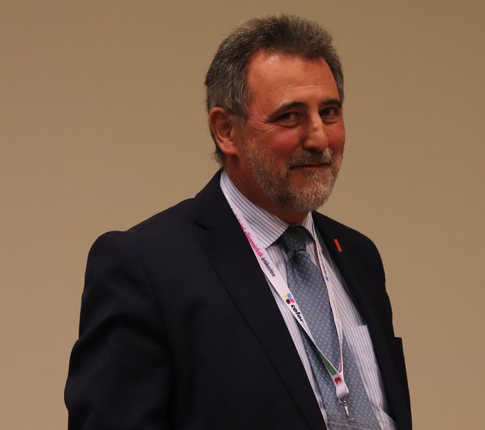 Pesti Sándor, a Papír és Nyomdaipari Műszaki Egyesület ügyvezető igazgat