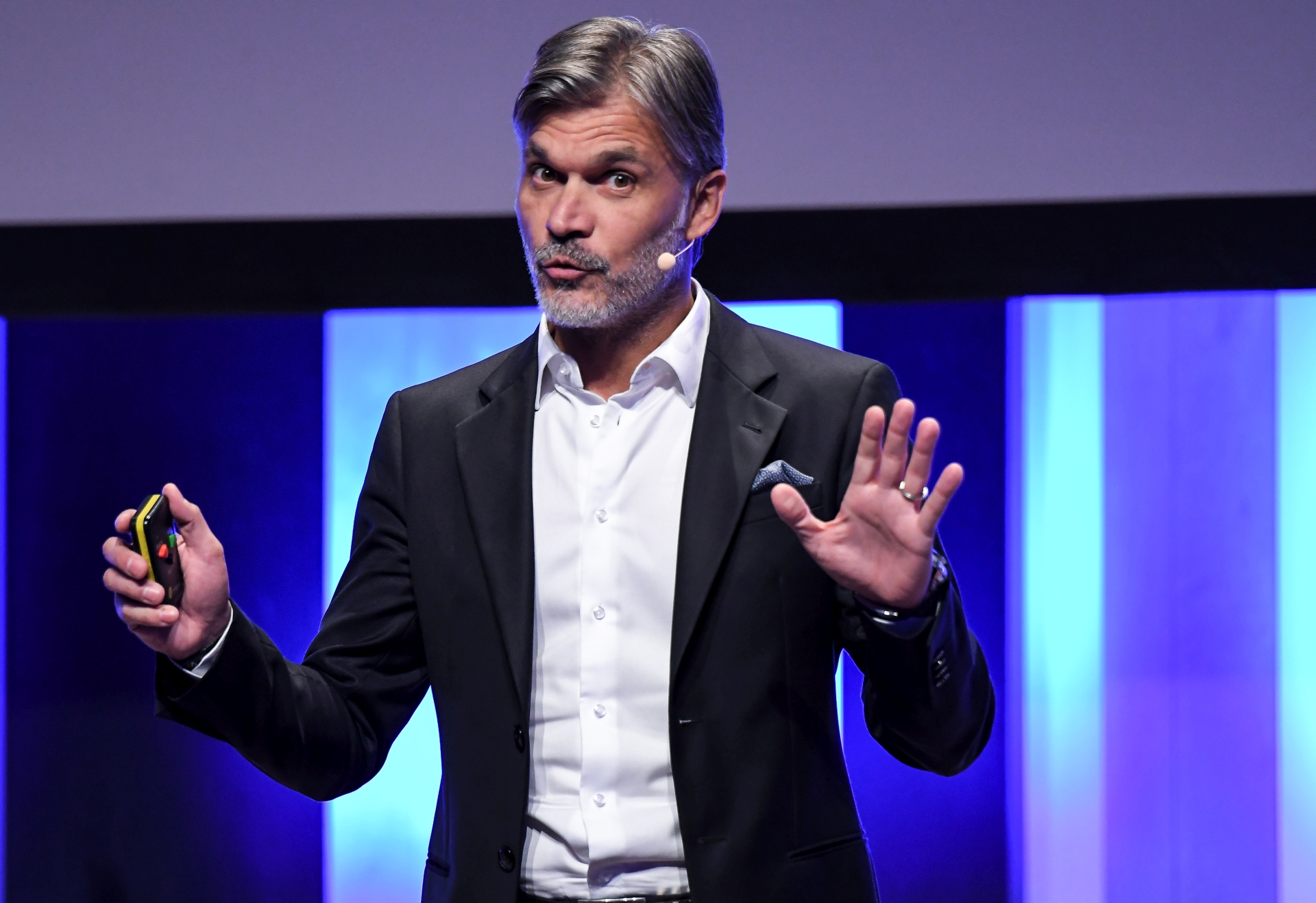 Pozvai Zsolt, 365 üzleti történet, Develor