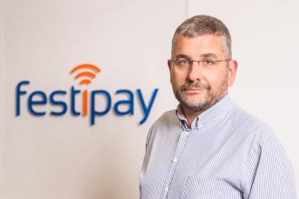 Kóka János, exminiszter,Cellum