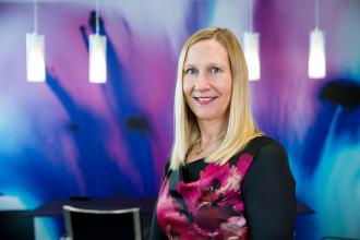 BlackRock, Melanie Seymour, befektetés