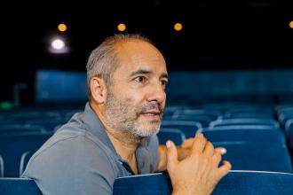 színház,kultúra,üzlet