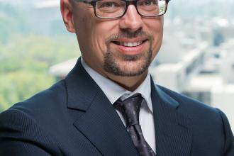 Nincs még egy kis benzin a csőben? Arató Gábor, a Manupackaging Magyarország Kft. ügyvezető igazgatója