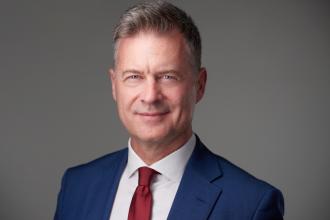 dr. Bársony Farkas, az Amerikai Kereskedelmi Kamara elnöke, a Kondor Holding ügyvezető partnere