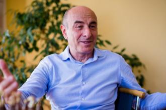 Déri Tamás, 365 üzleti történet, Tensi