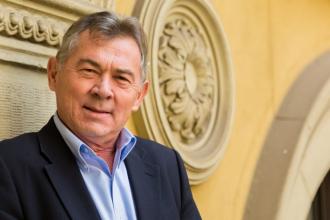 A Kiskakukkban kezdődött Dobák Miklós, 365 üzleti történet