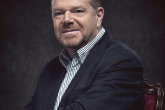 Csoda százhúsz órában dr. Török László tanácsadó, szakkönyvíró, a CIB Bank korábbi vezérigazgatója