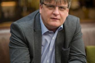 Azzal kell üzletelni, akivel lehet Felcsuti Zsolt, 365 üzleti történet, MPF Holding