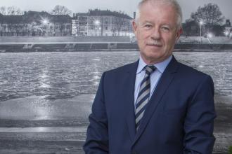 Gellért Ákos, 365 üzleti történet