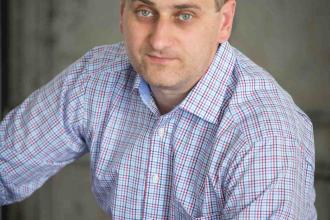 Gulyás István, az EMN Zrt. tulajdonos vezérigazgatója és a Magyar Családiház Tulajdonosok Egyesületé