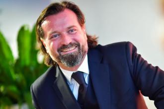 És akkor jöttek a disznók! Karagich István, a Blochamps Capital Kft. tulajdonos ügyvezetője