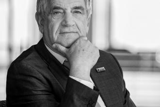 A Gripen-vásárlás vesztesei lettünk Dr. Kürti Sándor, a KÜRT Zrt. elnöke