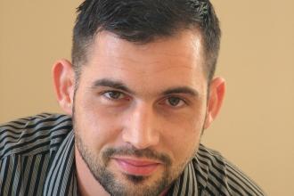 Lavinában született pálinka Lakatos Gergely, 365 üzleti történet