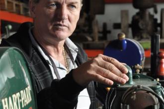 Két lábbal a földön Lévay Sándor, 365 üzleti történet