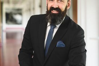 Mit tudhat egy pénzügyes az állatokról? Málits József, az Alpha-Vet Állatgyógyászati Kft. ügyvezető igazgatója