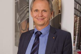 Remegett kezem, lábam 365 üzleti történet, Markovich Béla