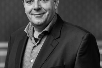 Az öreg hippi a tradíciókhoz fordul Palásti József, a Hírös P. Pékiskola Kft. tulajdonos ügyvezetője