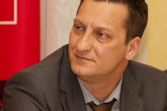 A kis hamis…! Pécskövi tibor, 365 üzleti történet