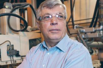 Bezavartak az előítéletek Sápi Lajos,365 üzleti történet