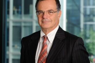 Üvöltöttem a bécsi bank alelnökével Simor András, az MNB volt elnöke, az EBRD volt első alelnöke