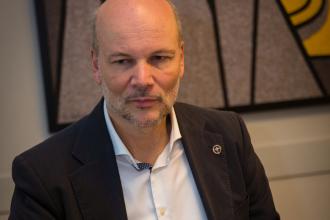 A sorsdöntő ötvenkét nap 365 üzleti történet, dr. Sazalai Zsolt, KEVE