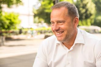 Retro itt, retro ott Vidák László, 365 üzleti történet, Menza