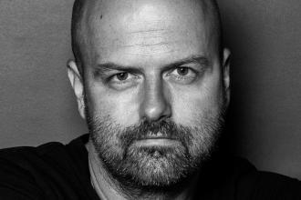 Weiler Péter, a Dating Central Europe Zrt. tulajdonos vezérigazgatója, festőművész