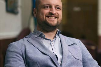 Wohlmouth Máté, 365 üzleti történet, Coding Sans